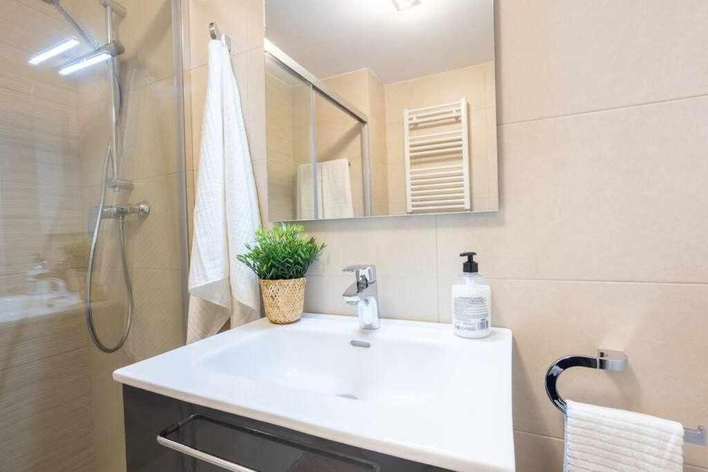 Coimbra Etxea Precioso Piso Recien Estrenado Apartment Bermeo Luaran gambar